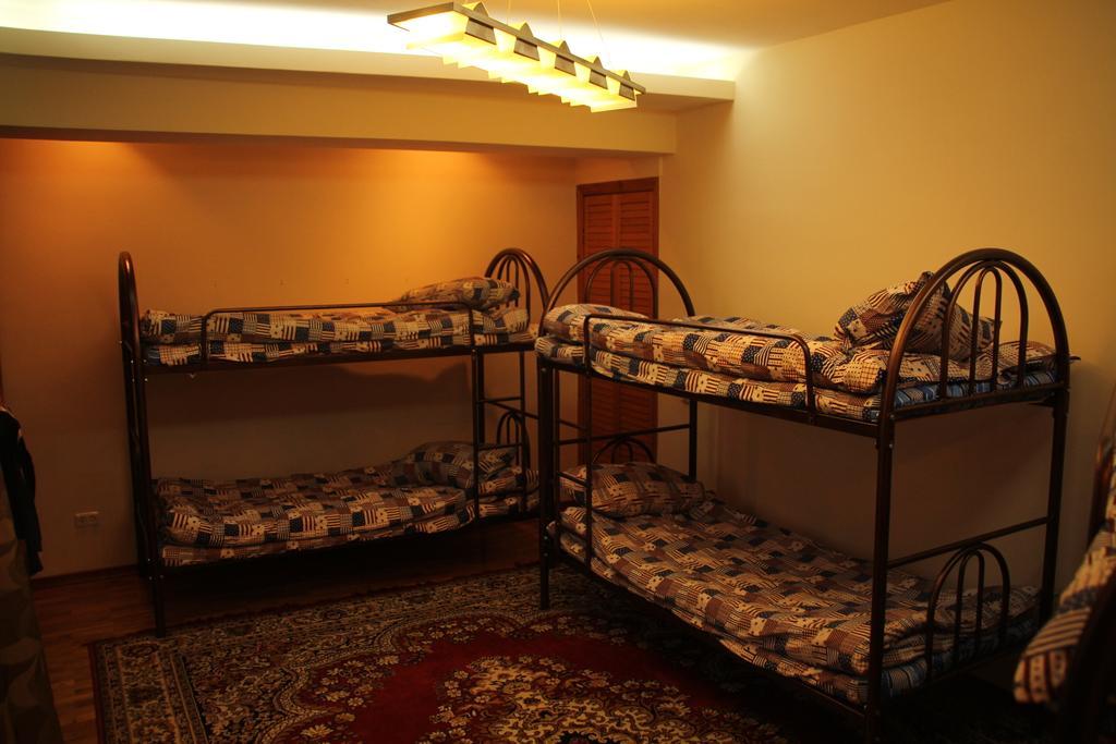 Ala Hostel 阿拉木图 客房 照片